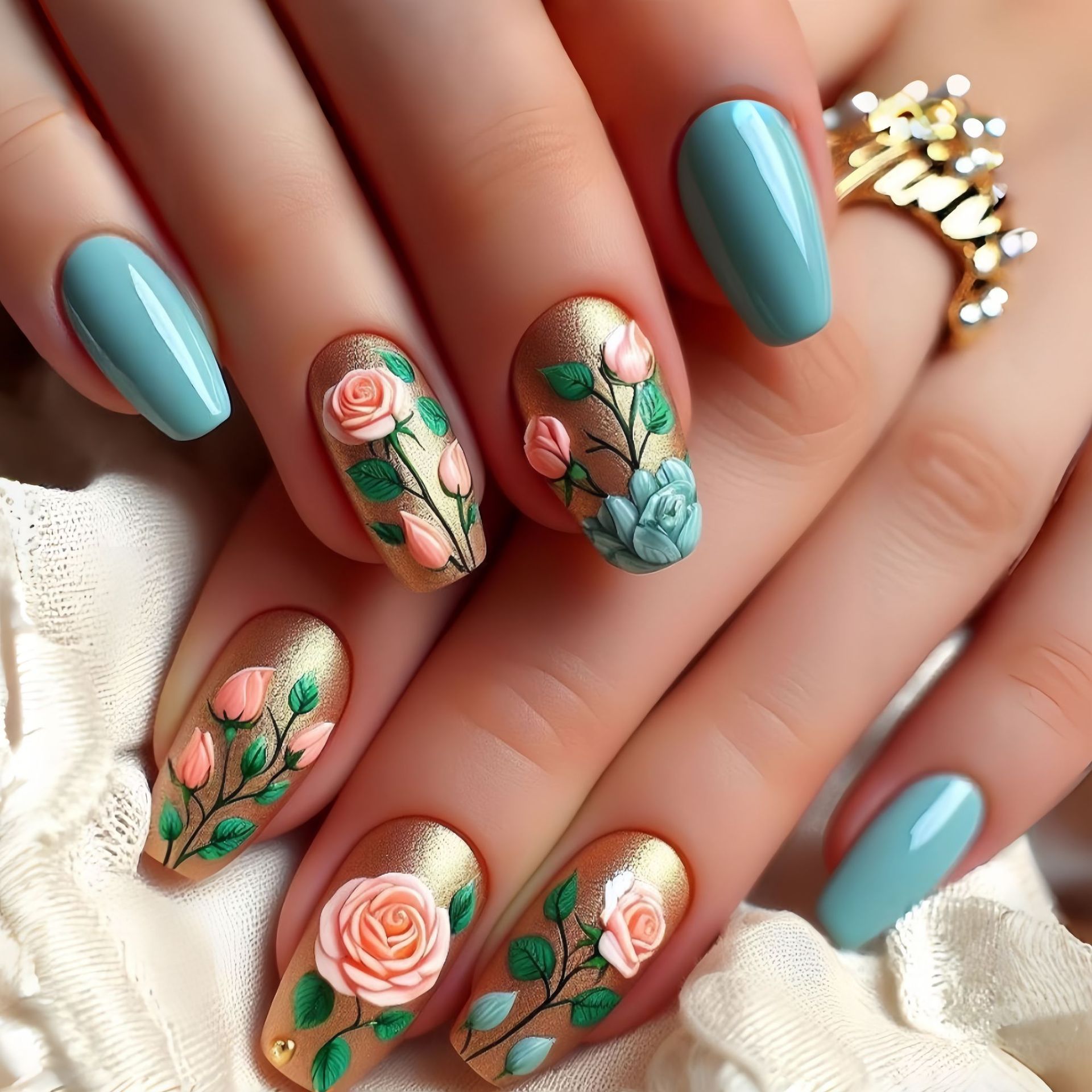 Press On Nail Set - เล็บปลอมขนาดกลางสำหรับผู้หญิงและเด็กผู้หญิง ลายไล่สีฟ้า-ม่วง ลายดอกไม้ ผีเสื้อ นกฟลามิงโก ทรงเหลี่ยมและทรงอัลมอนด์