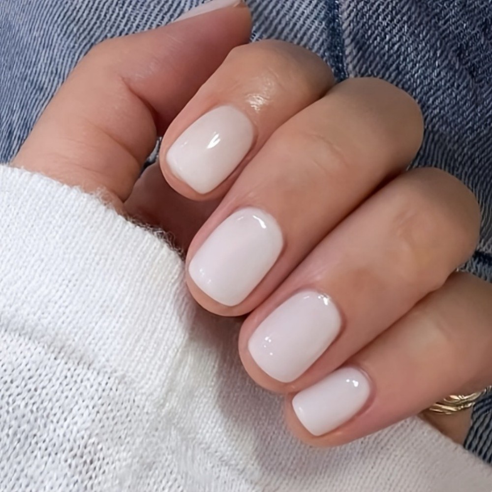 Press On Nail Set - เล็บปลอมสีขาวนม 24 ชิ้น แบบกดติด ทรงสี่เหลี่ยมสั้น โปร่งแสง