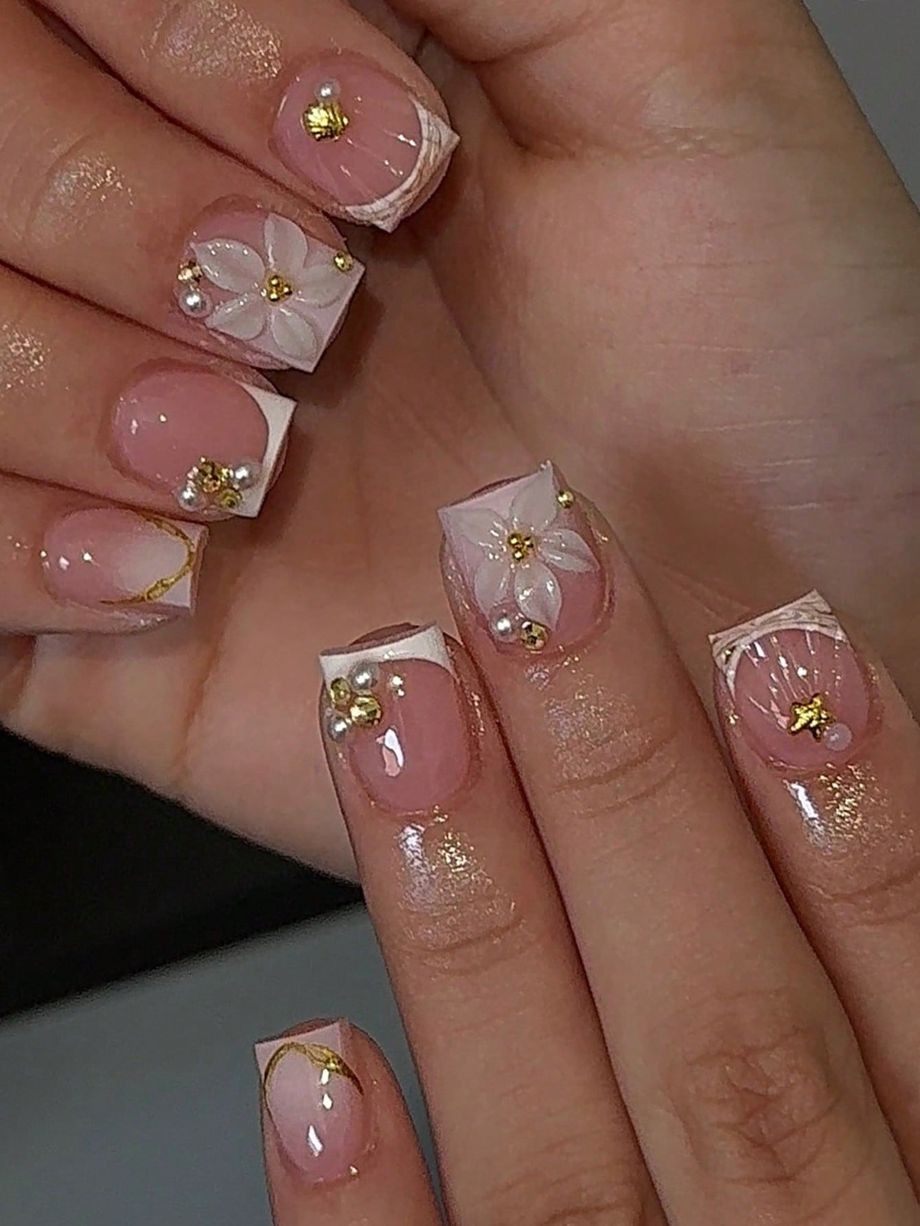 ชุดเล็บปลอมอะคริลิคแบบกดติด 24 - Nail Art Chrome บทวิจารณ์และราคา