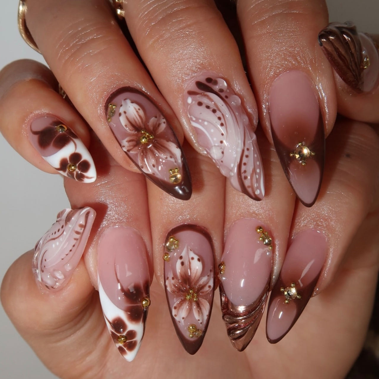 เล็บปลอมขนาดกลางสำหรับผู้หญิง  - Press On Nail Set บทวิจารณ์และราคา