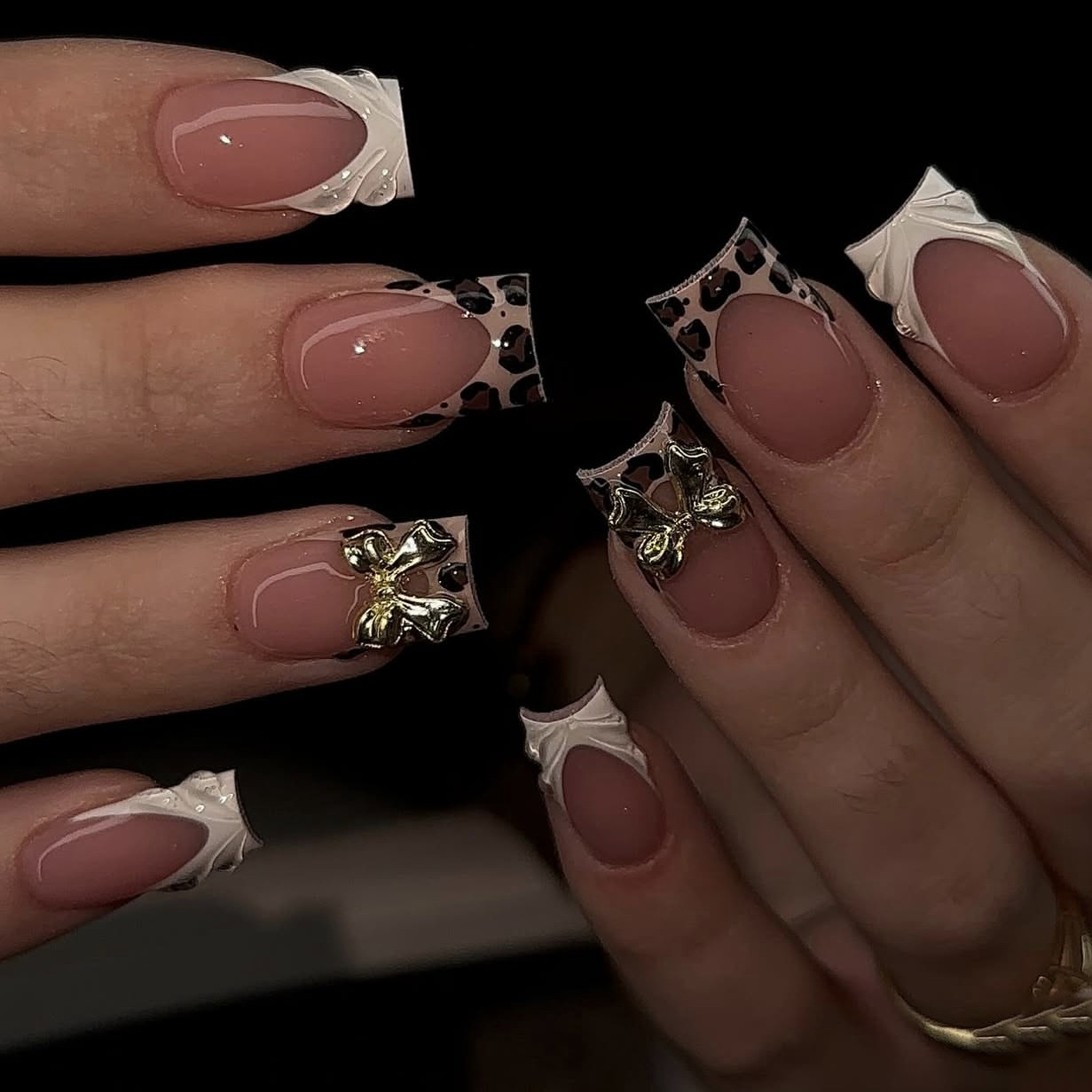 เล็บปลอมทรงเหลี่ยมสั้นสำหรับผู - Press On Nail Set บทวิจารณ์และราคา