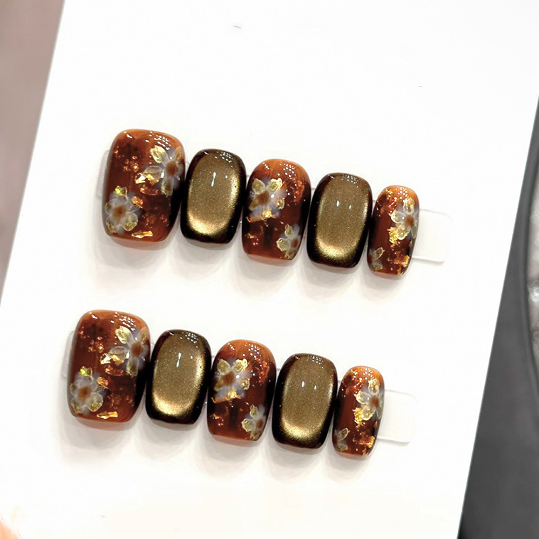 ชุดเล็บปลอมแบบกดติด 10 ชิ้น สี - Nail Art Cat Eye บทวิจารณ์และราคา